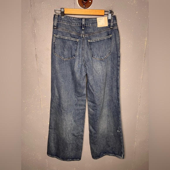 PAIGE Zoey High Rise Wide Leg Jeans in Jazz Club (27) - Picture 7 of 9